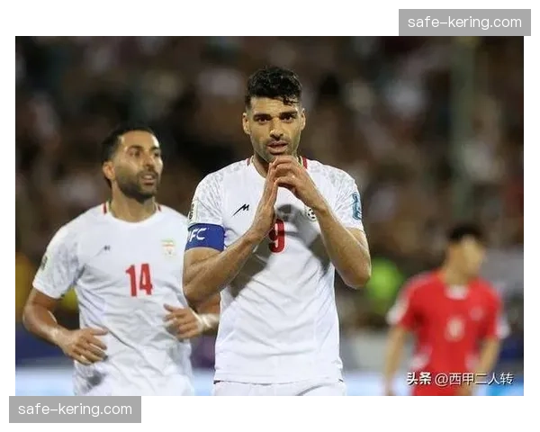 伊朗队防守组织强调中路对抗 塔雷米阿兹蒙双前锋配置成型 伊朗队防守组织强调中路对抗 塔雷米阿兹蒙双前锋配置成型